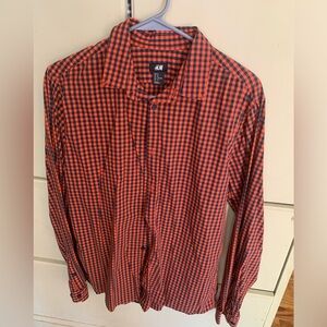 H & M men’s button up shirt